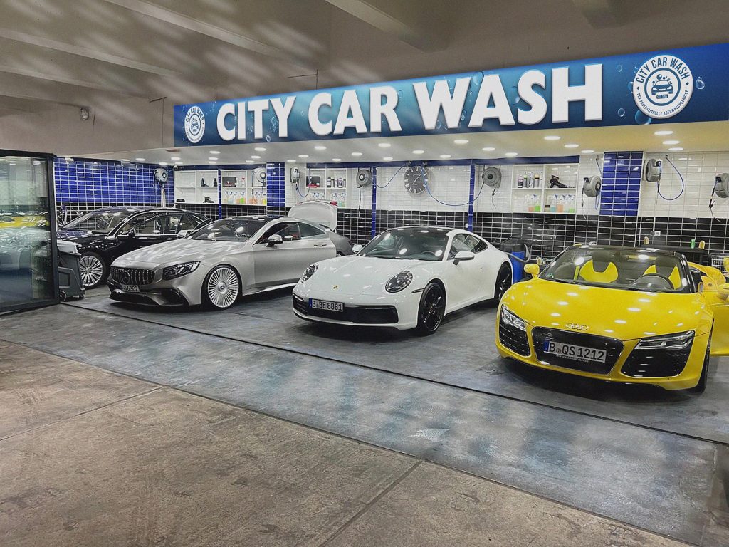 City Car Wash Banner Detail
