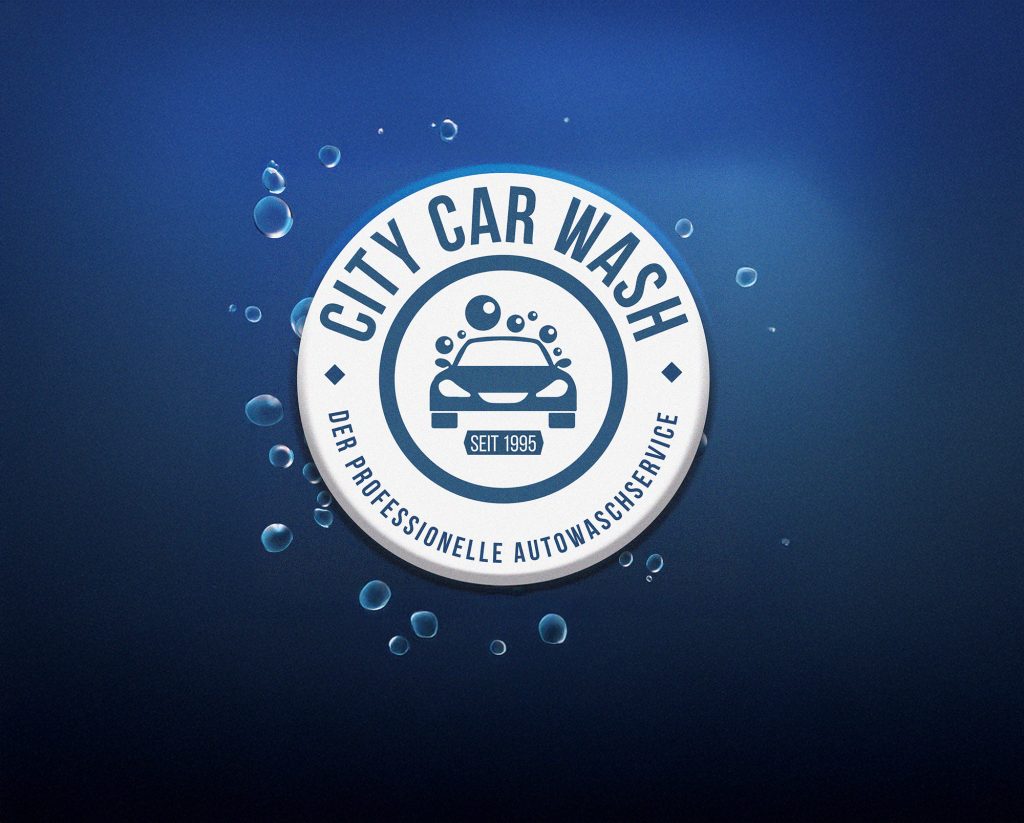 Collage der Werbemittel für City Car Wash: Banner, Preistafel, Visitenkarte, Flyer, Gutschein.